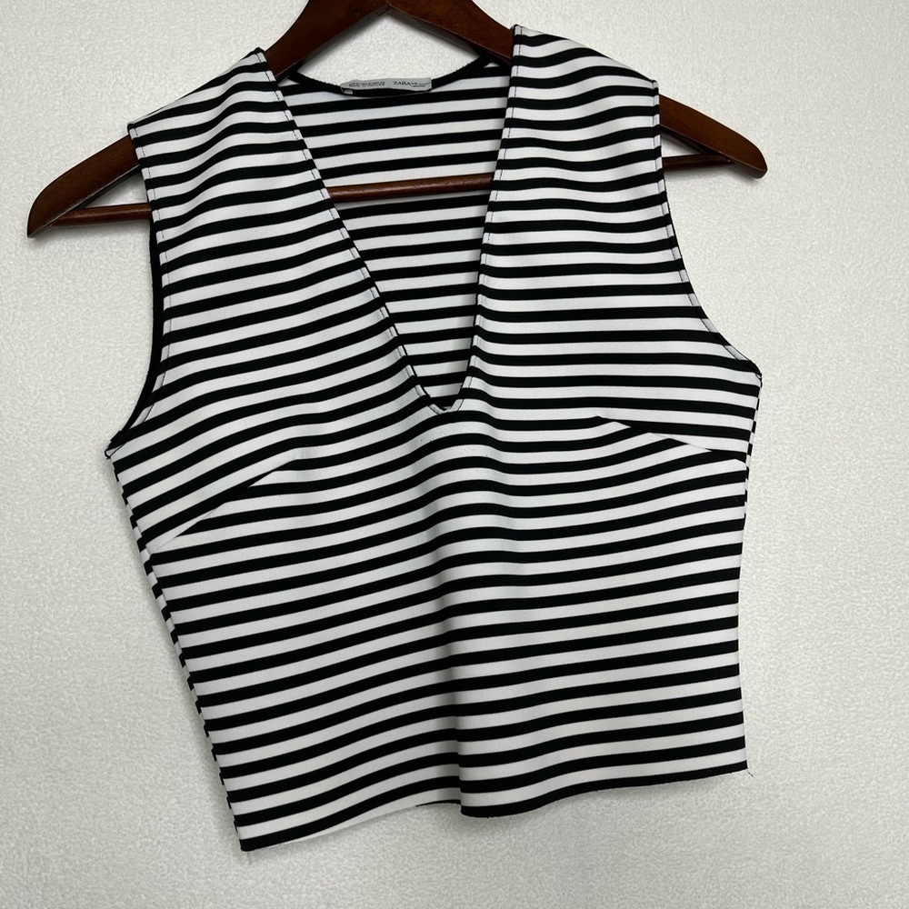 Zara Black/White Striped Cropped Tank Top Sz S
